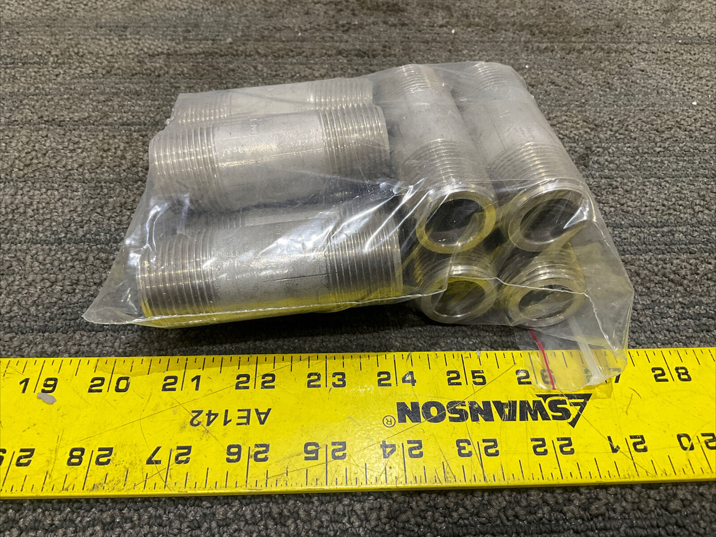 WM 1 S/160 A/SA312 T316/LS Q6499 STAINLESS STEEL PIPE NIPPLE 678 LOT OF 9