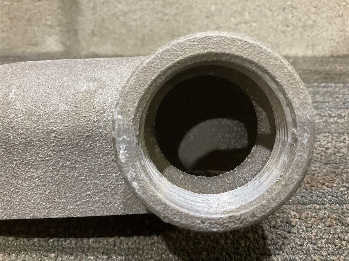 CROUSE-HINDS LR57 1 1/2” RIGID CONDUIT BODY 678 LOT OF 5