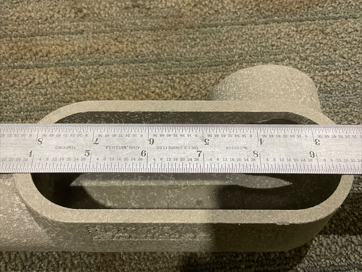 CROUSE-HINDS LR57 1 1/2” RIGID CONDUIT BODY 678 LOT OF 5