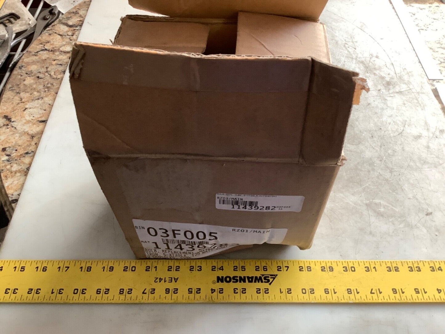 MITSUBISHI S-XT20LA PROJECTOR LAMP 120W 678