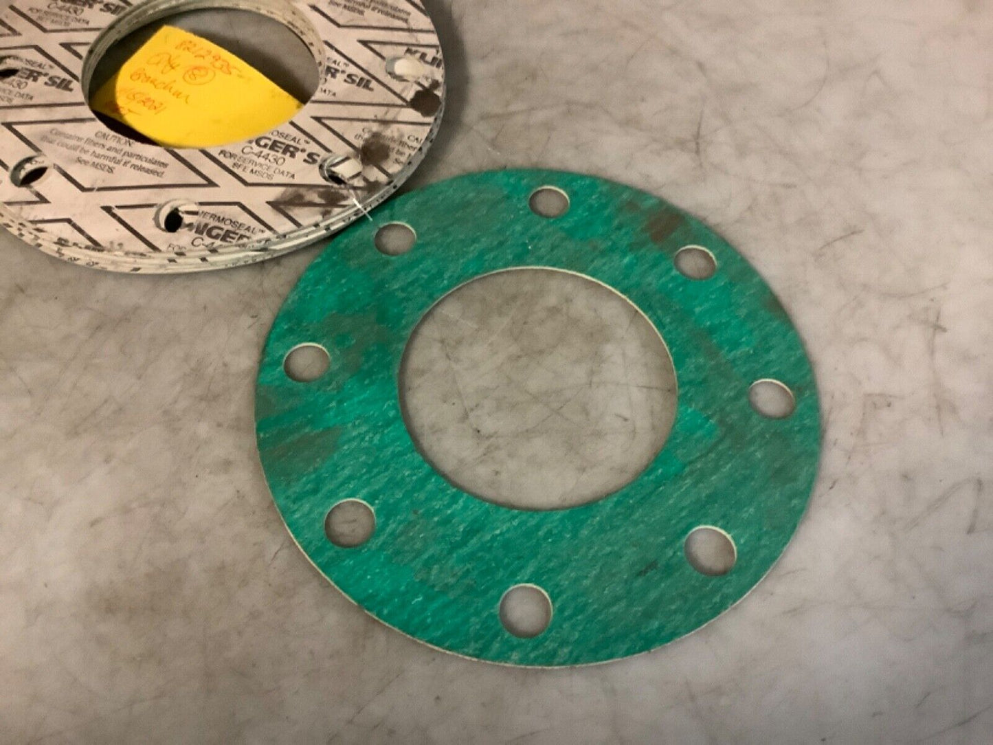KLINGERSIL C-4430 8212935 BOLT GASKET 4-1/2IN INNER DIA 9IN OUTER DIA - LOT OF 8