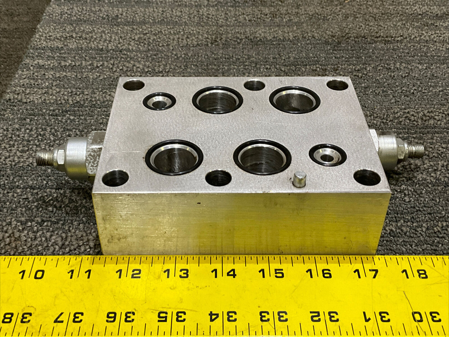 SUN HYDRAULICS 1DJ2-A2 HYDRAULIC MANIFOLD VALVE 222
