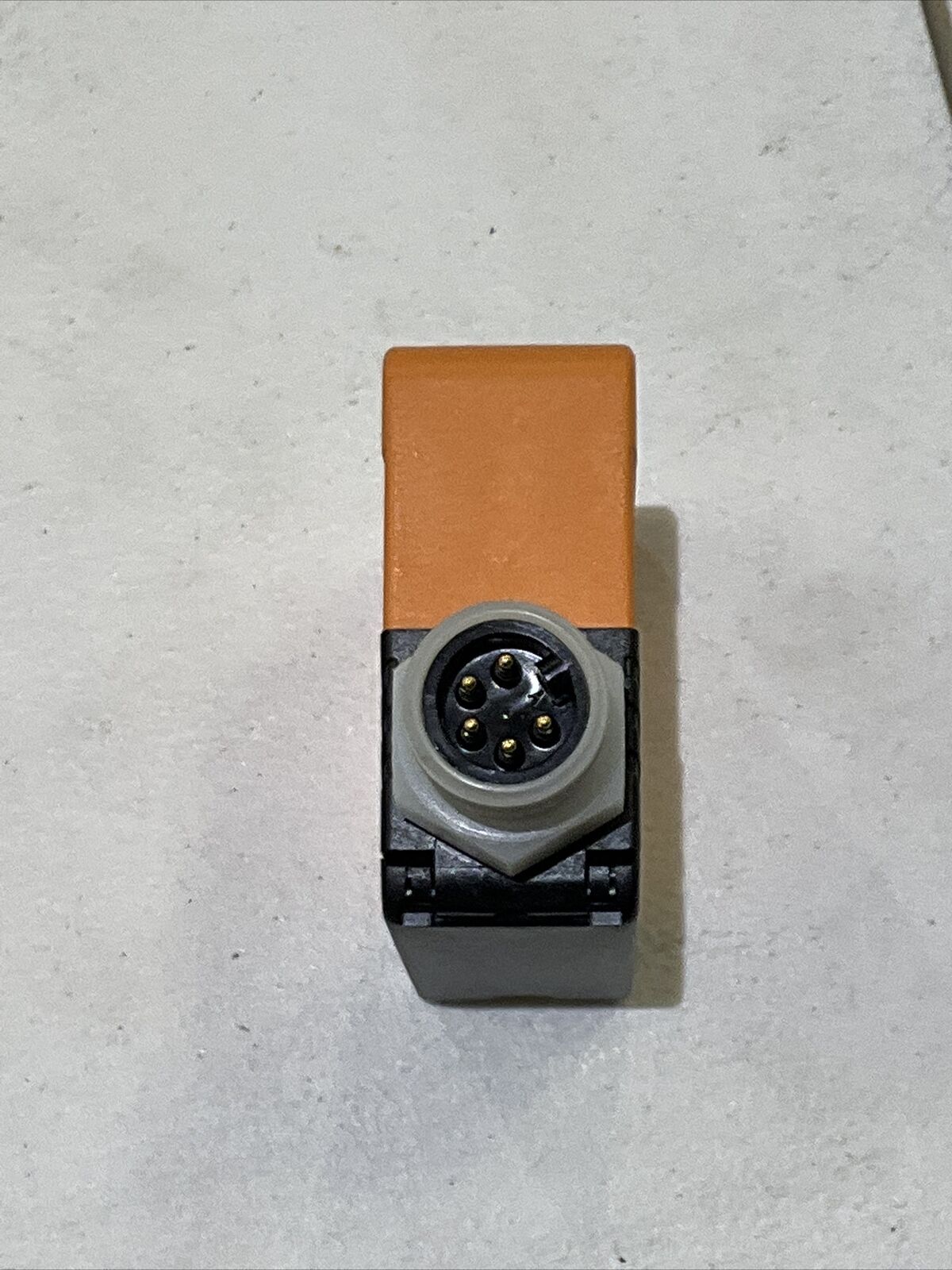 IFM EFECTOR 200 OA3500 DIFFUSE REFLECTION SENSOR 222