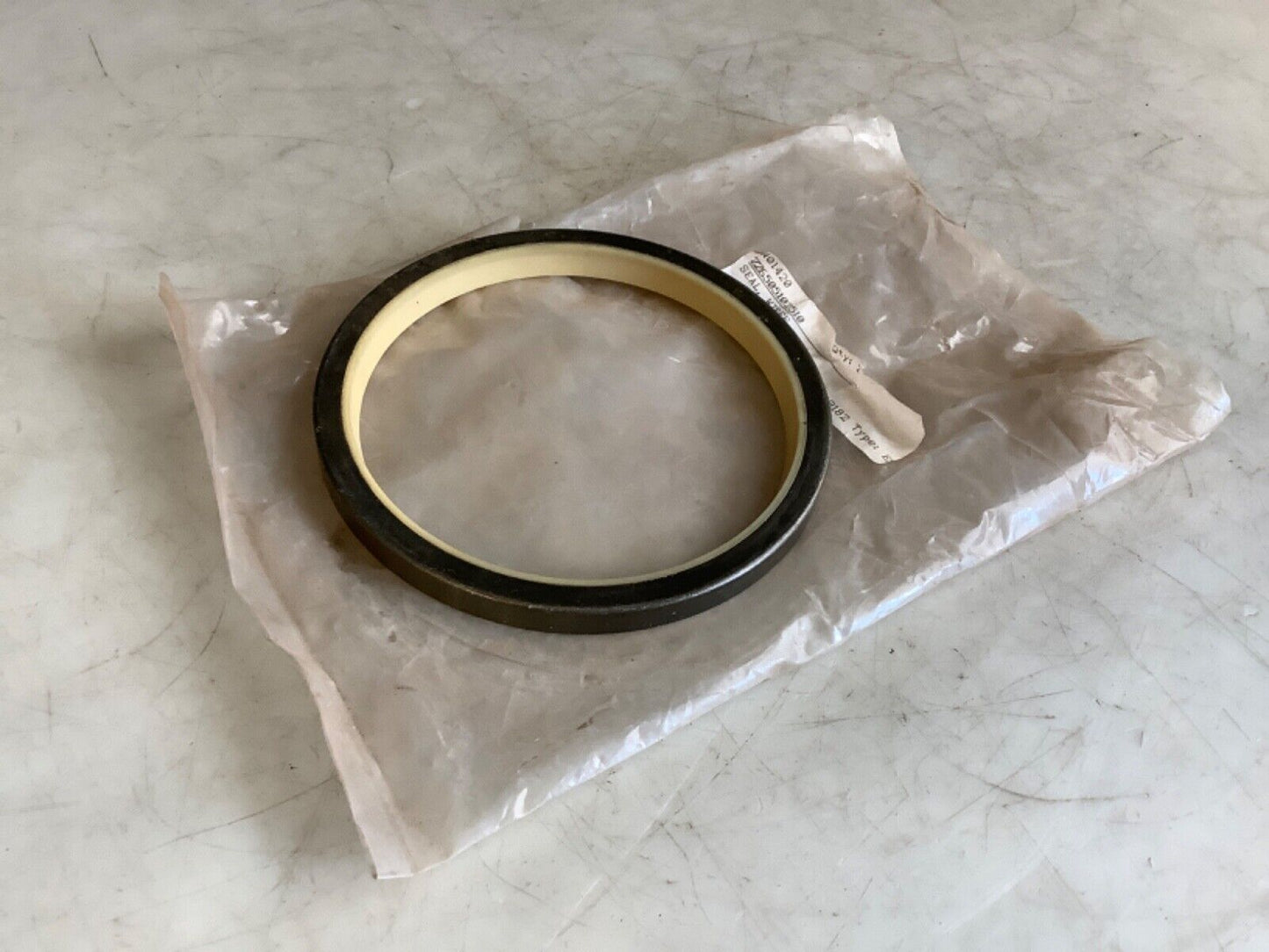KAWASAKI ZZ6505102510 WIPER SEAL 222