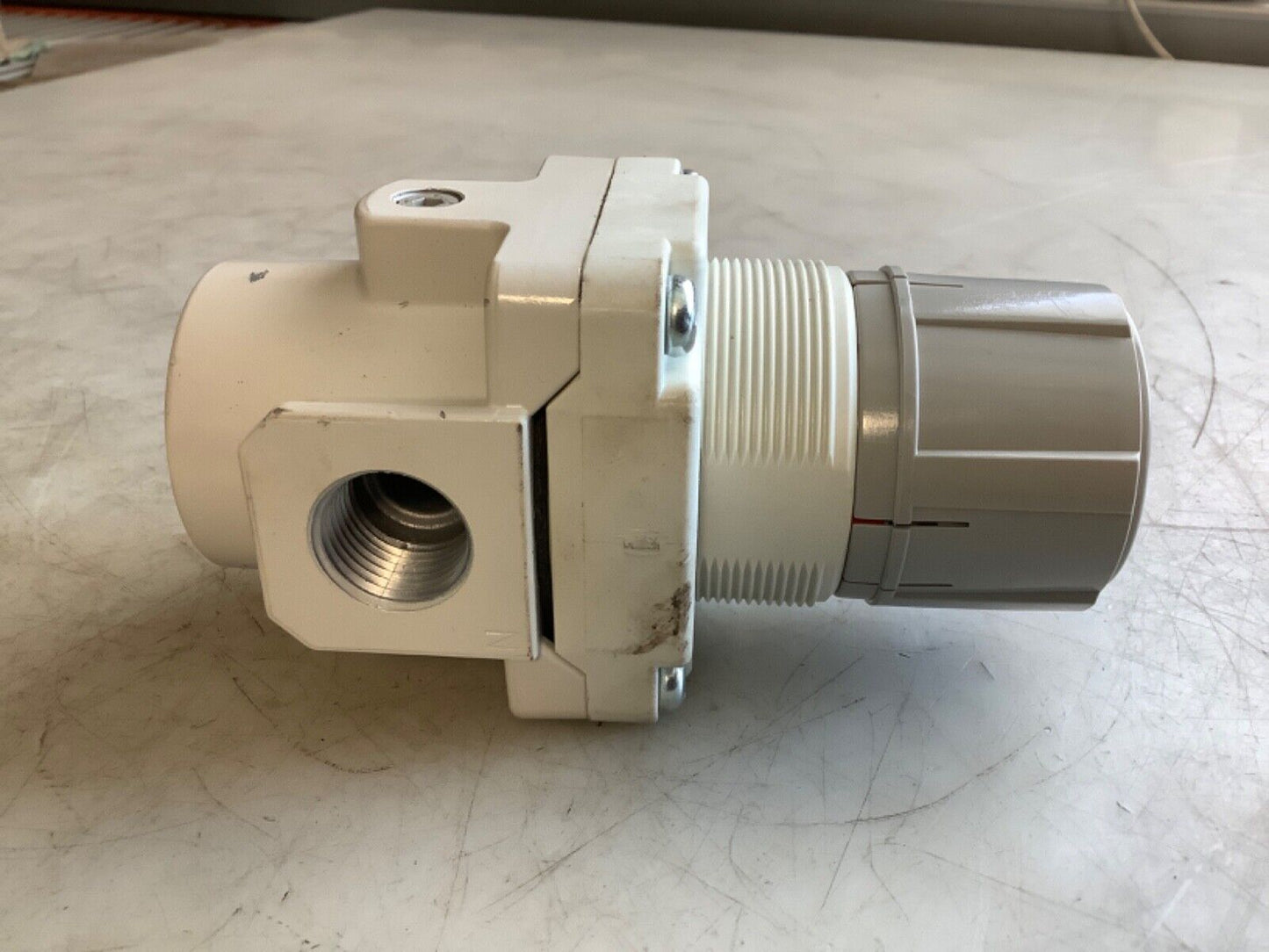 SMC AR40-N04-Z-A REGULATOR 222