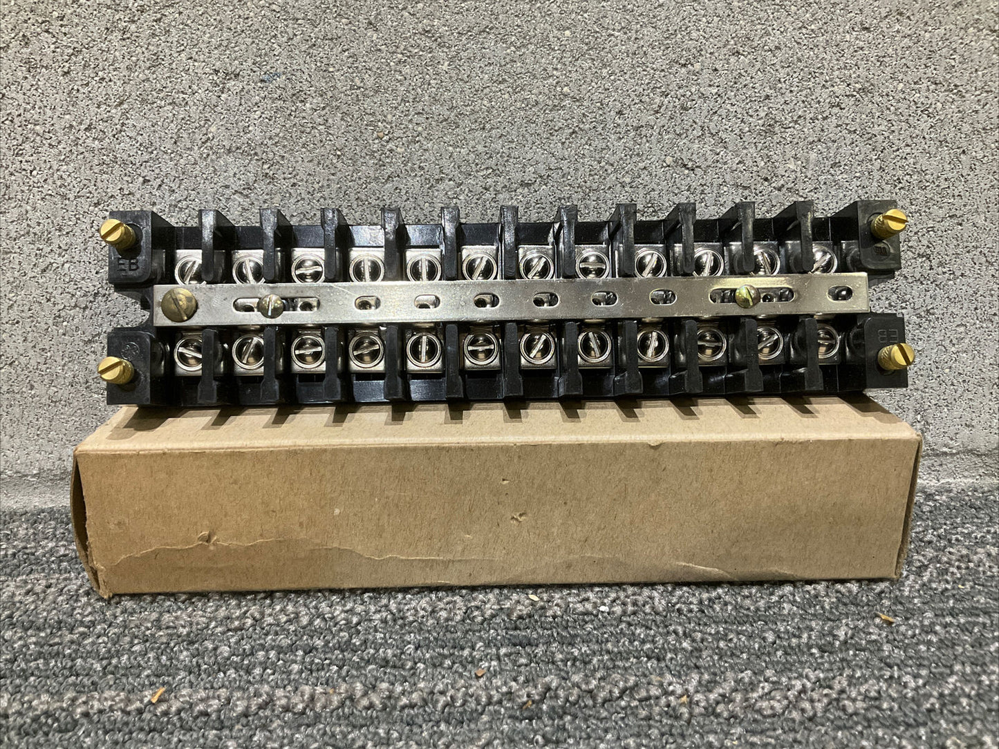 GE GENERAL ELECTRIC 183B4226 P-4 CIRCUIT TERMINAL BLOCK 222 LOT OF 2