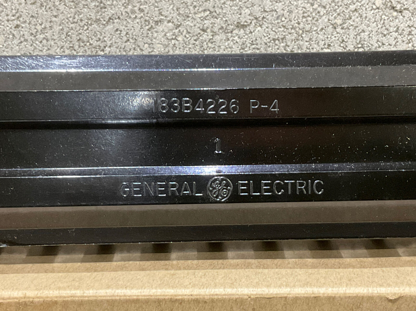 GE GENERAL ELECTRIC 183B4226 P-4 CIRCUIT TERMINAL BLOCK 222 LOT OF 2