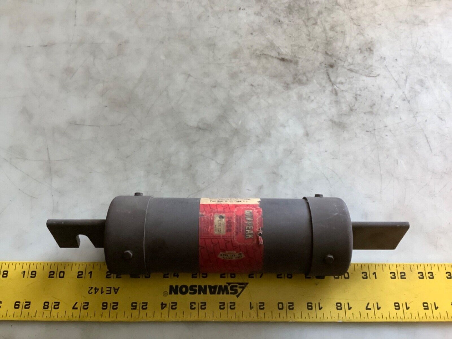 BUSSMANN LPS-RK-300 LOW-PEAK FUSE 600V 300A 444