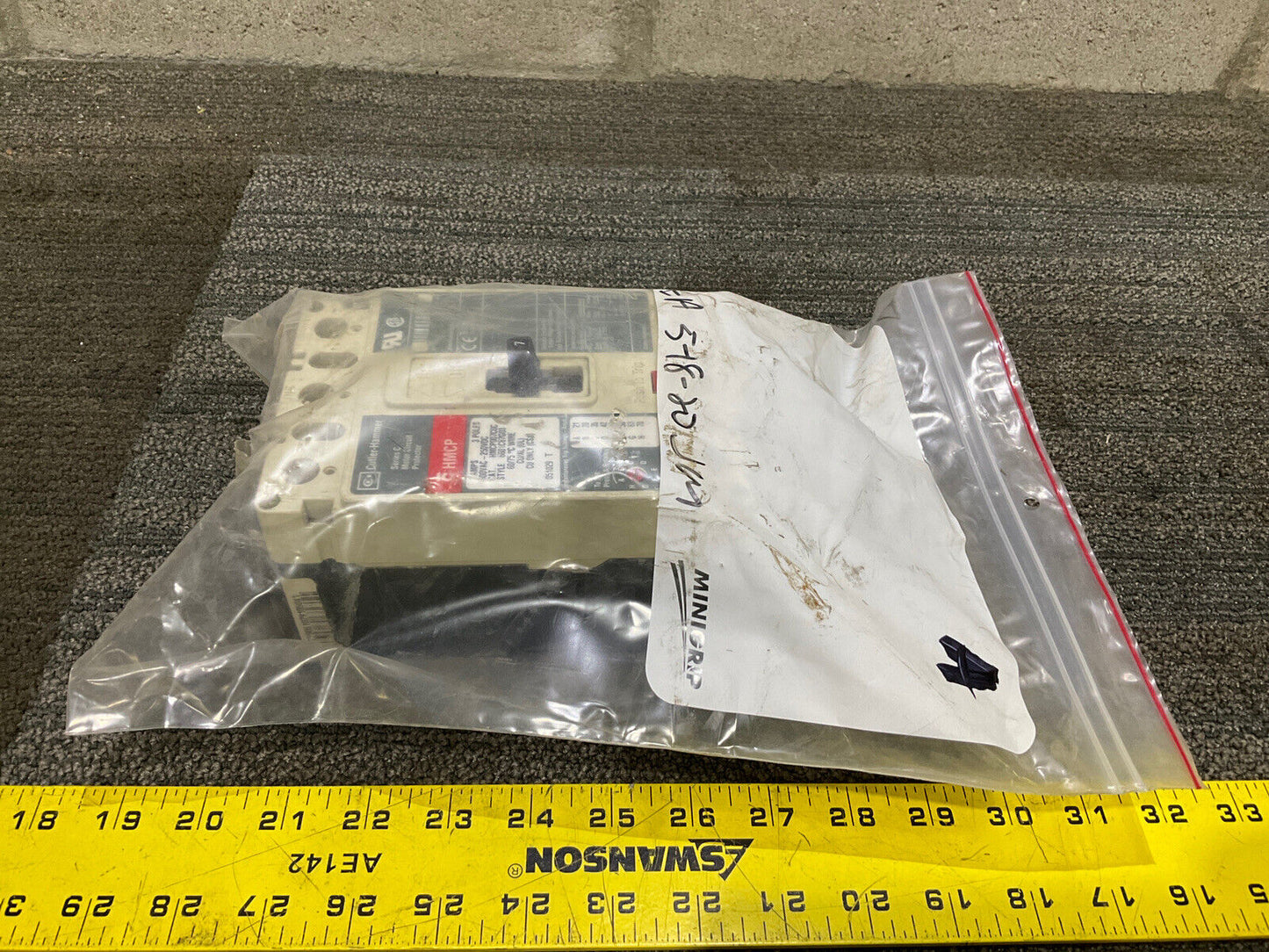 CUTLER HAMMER HMCP HMCP007COC CIRCUIT BREAKER 7 AMP 3 POLE 600VAC-250VDC 678