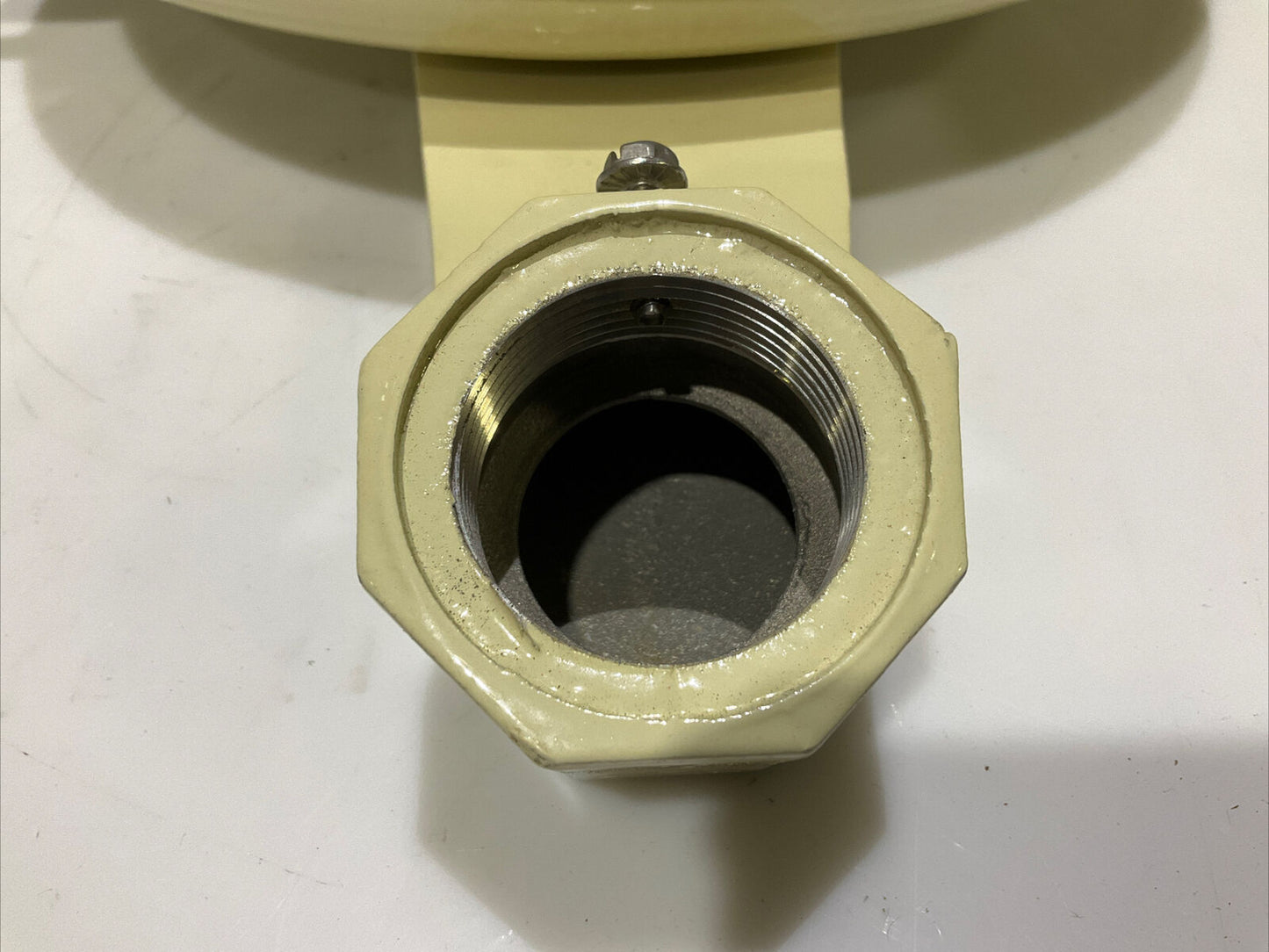 THOMAS & BETTS VS4-OLD 042-947 VS4OLD STAND OUTLET BOX 678