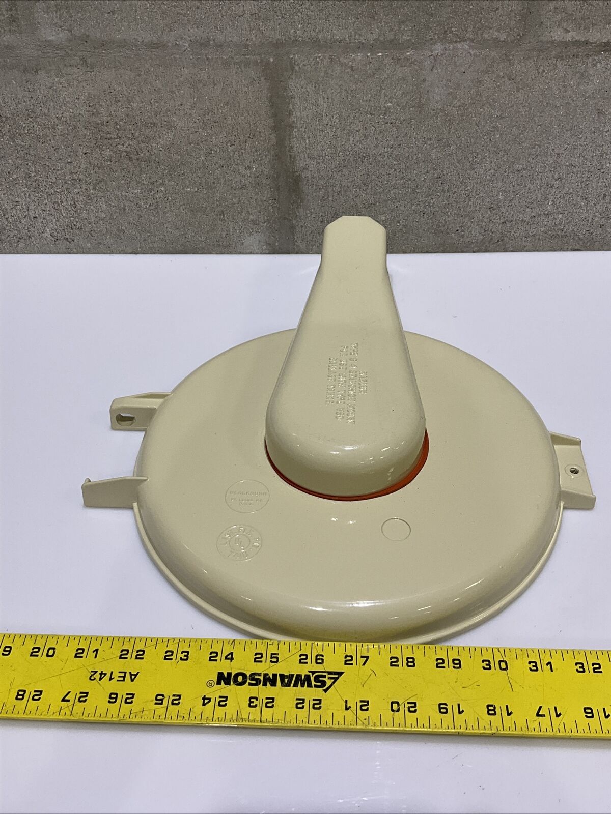 THOMAS & BETTS VS4-OLD 042-947 VS4OLD STAND OUTLET BOX 678