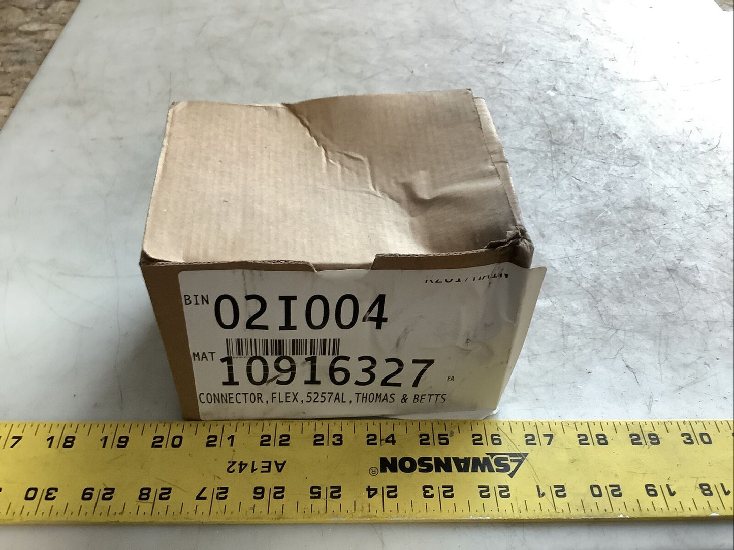 THOMAS BETTS 5257AL ELBOW LIQUID TIGHT CONNECTOR 2IN 90 DEG 678
