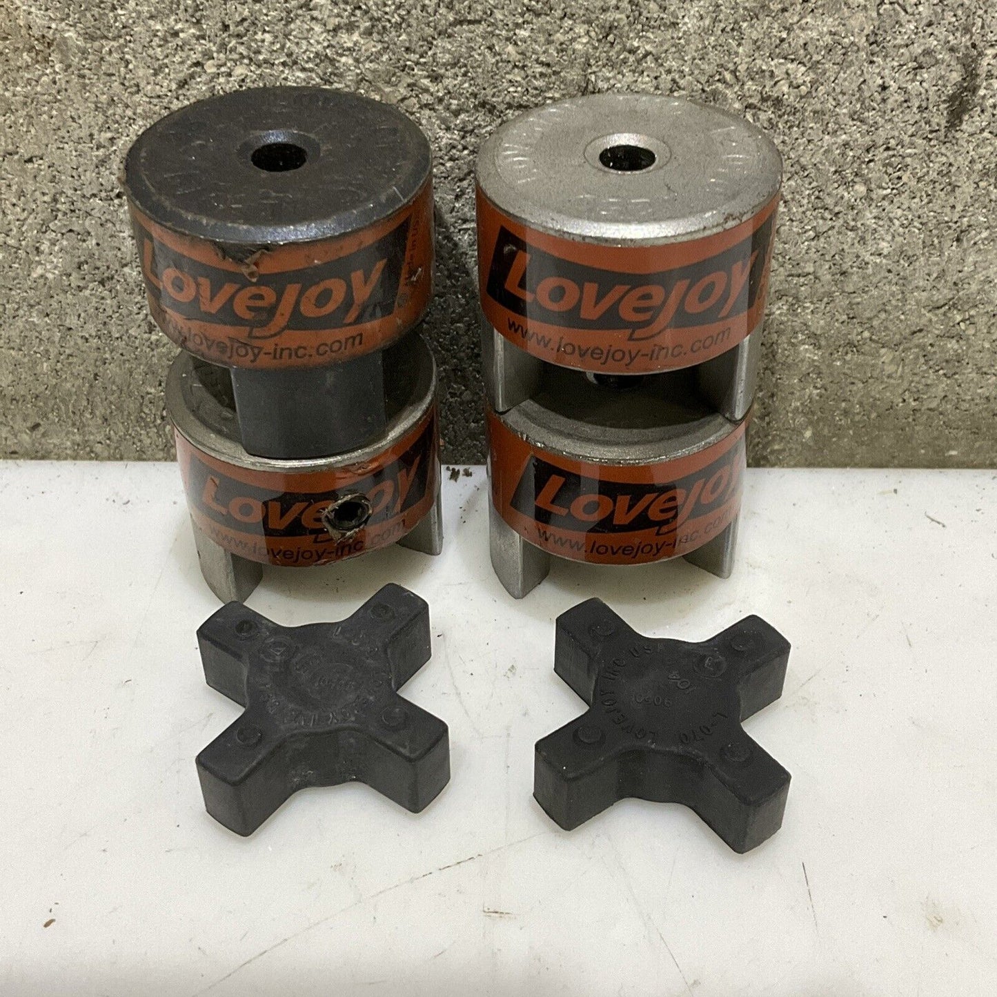 LOVEJOY L-070 .250 COUPLING HUB 678 LOT OF 4