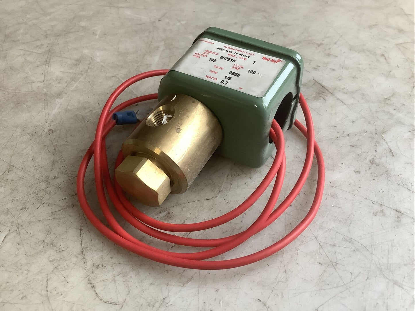 ASCO 8320B15 SOLENOID VALVE 24VDC 100PSI 9.7W 1/8IN PIPE 678