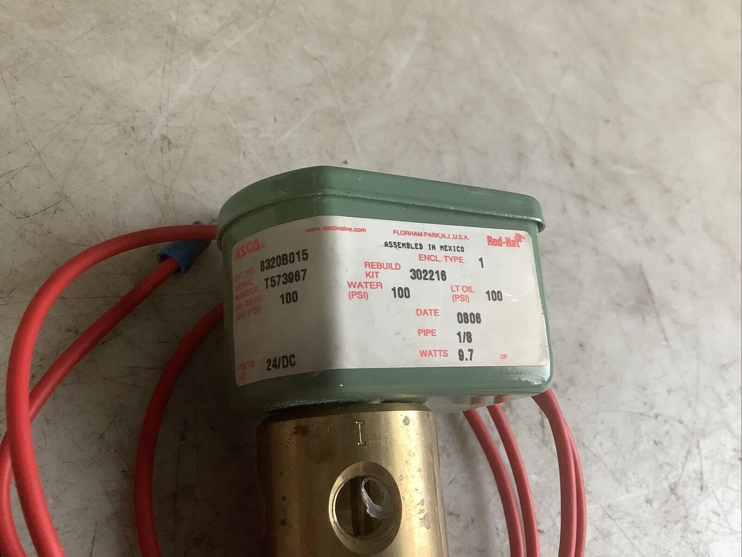 ASCO 8320B15 SOLENOID VALVE 24VDC 100PSI 9.7W 1/8IN PIPE 678