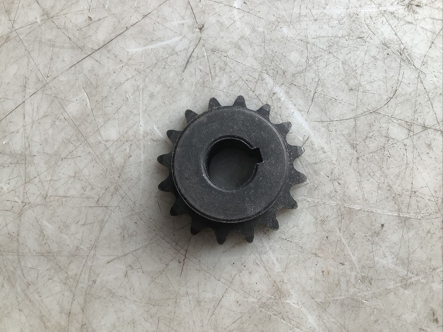 MARTIN 35BS16 5/8 SPROCKET SIZE 35 5/8IN BORE 3/8IN PITCH 16 TEETH 678
