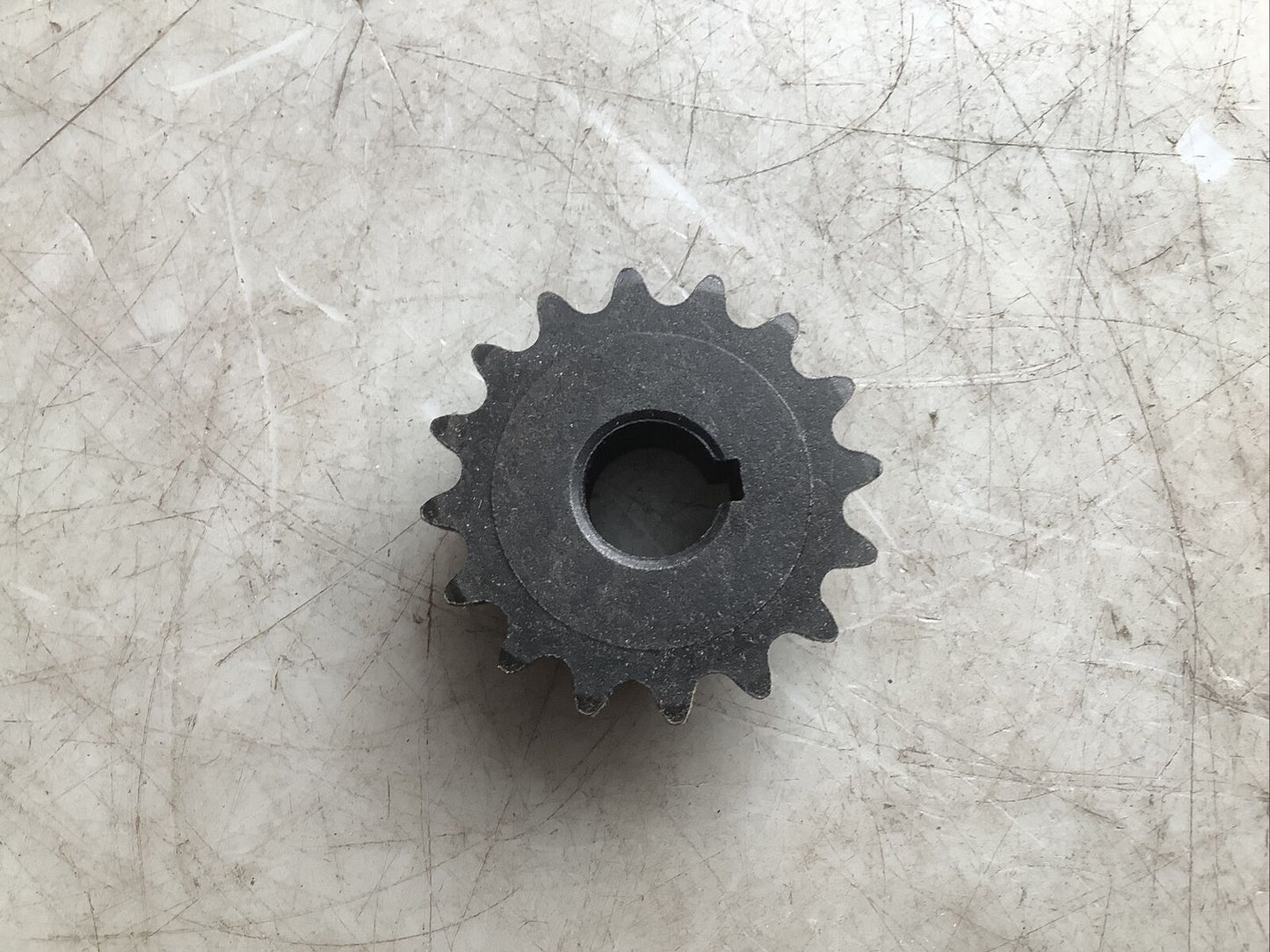 MARTIN 35BS16 5/8 SPROCKET SIZE 35 5/8IN BORE 3/8IN PITCH 16 TEETH 678