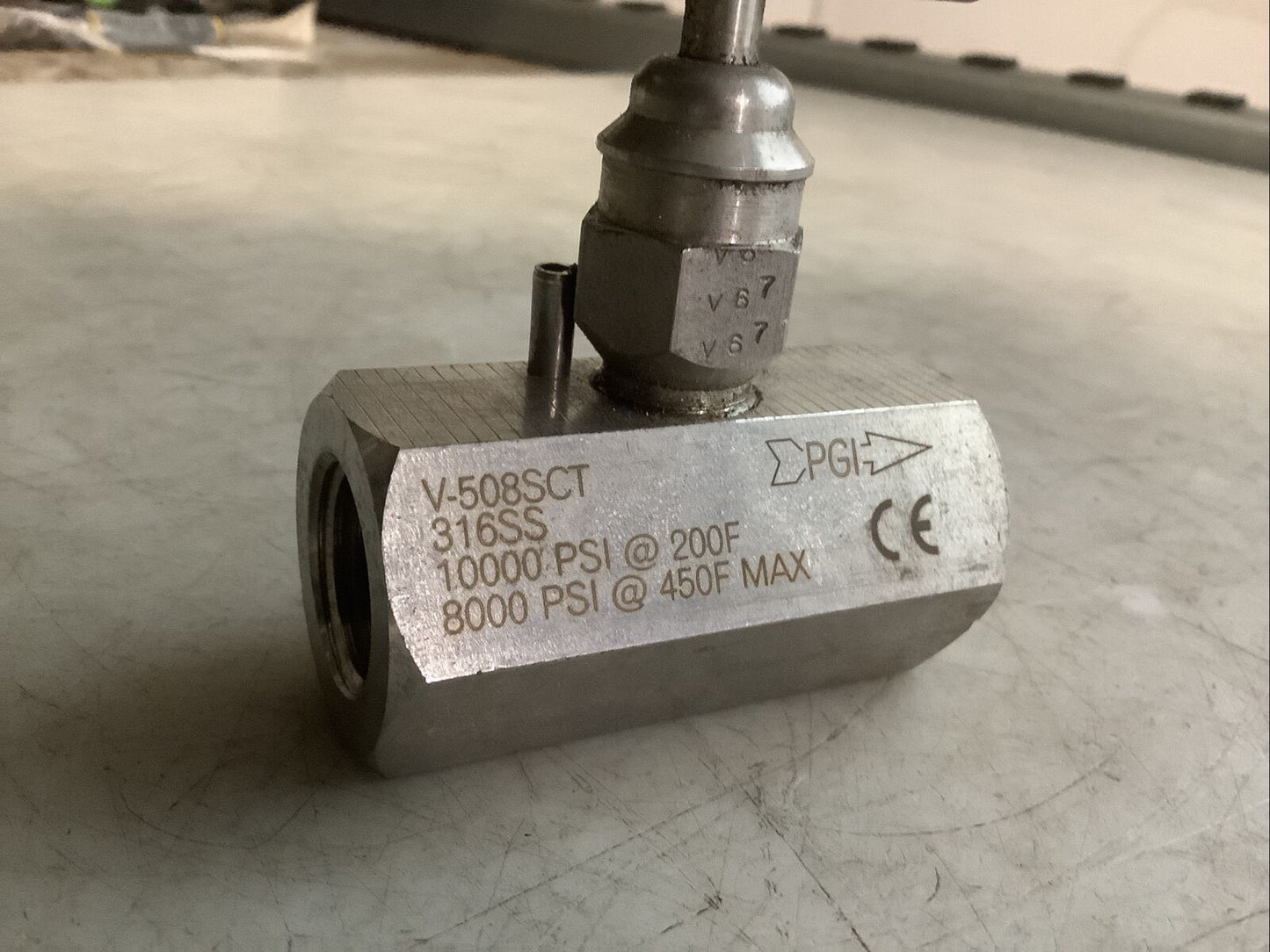 PGI V-508SCT T-HANDLE VALVE 1/2IN FNPT X 1/2IN FNPT 10000PSI AT 200F 678