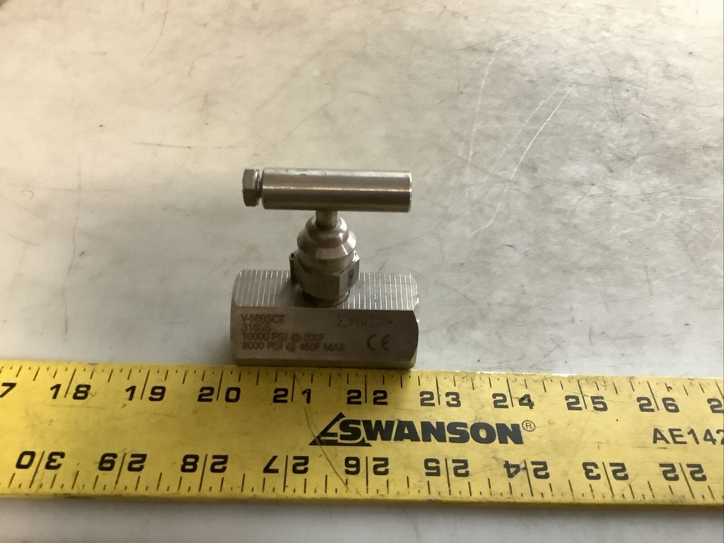 PGI V-508SCT T-HANDLE VALVE 1/2IN FNPT X 1/2IN FNPT 10000PSI AT 200F 678