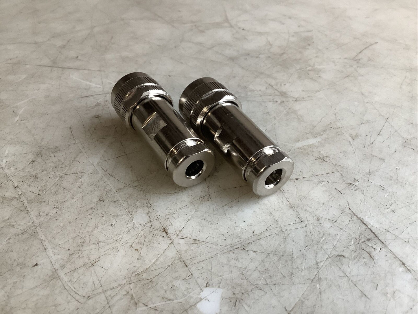 FOXBORO P0177GZ CONNECTOR FEMALE 555 - QTY 2