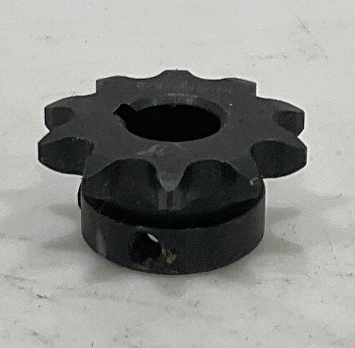 TSUBAKI H40B10F- 5/8” SINGLE STRAND FINISHED BORE SPROCKET 678