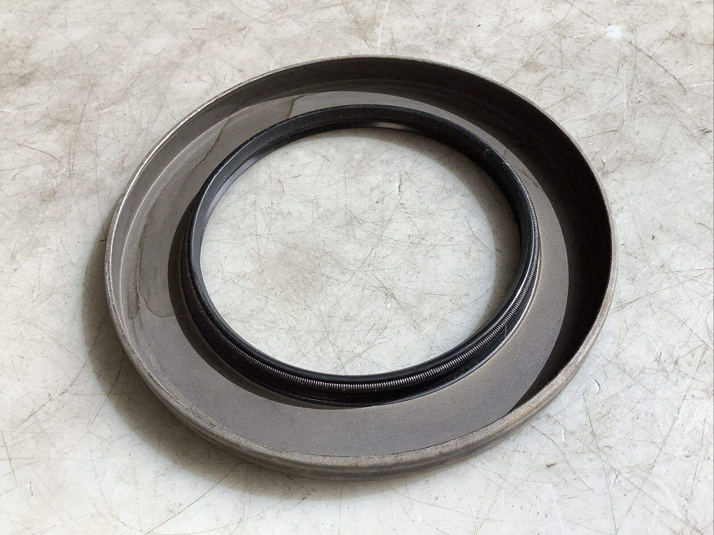 FEDERAL MOGUL 476517 OIL SEAL 555