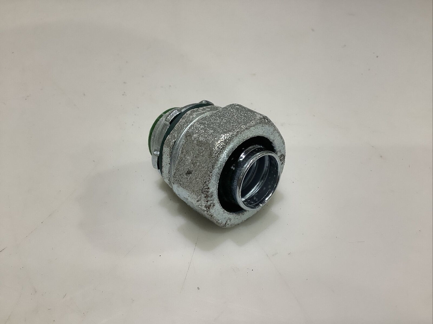 STEEL ELECTRIC SLT28T LIQUIDTIGHT CONNECTOR INSULATED 3/4IN - QTY 100 ECH BOX