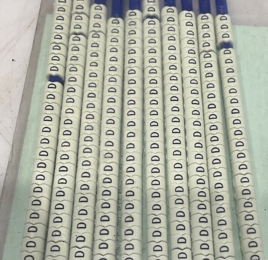 BRADY SCN-13-D CLIP-SLEEVE WIRE MARKERS LOT OF 5 476