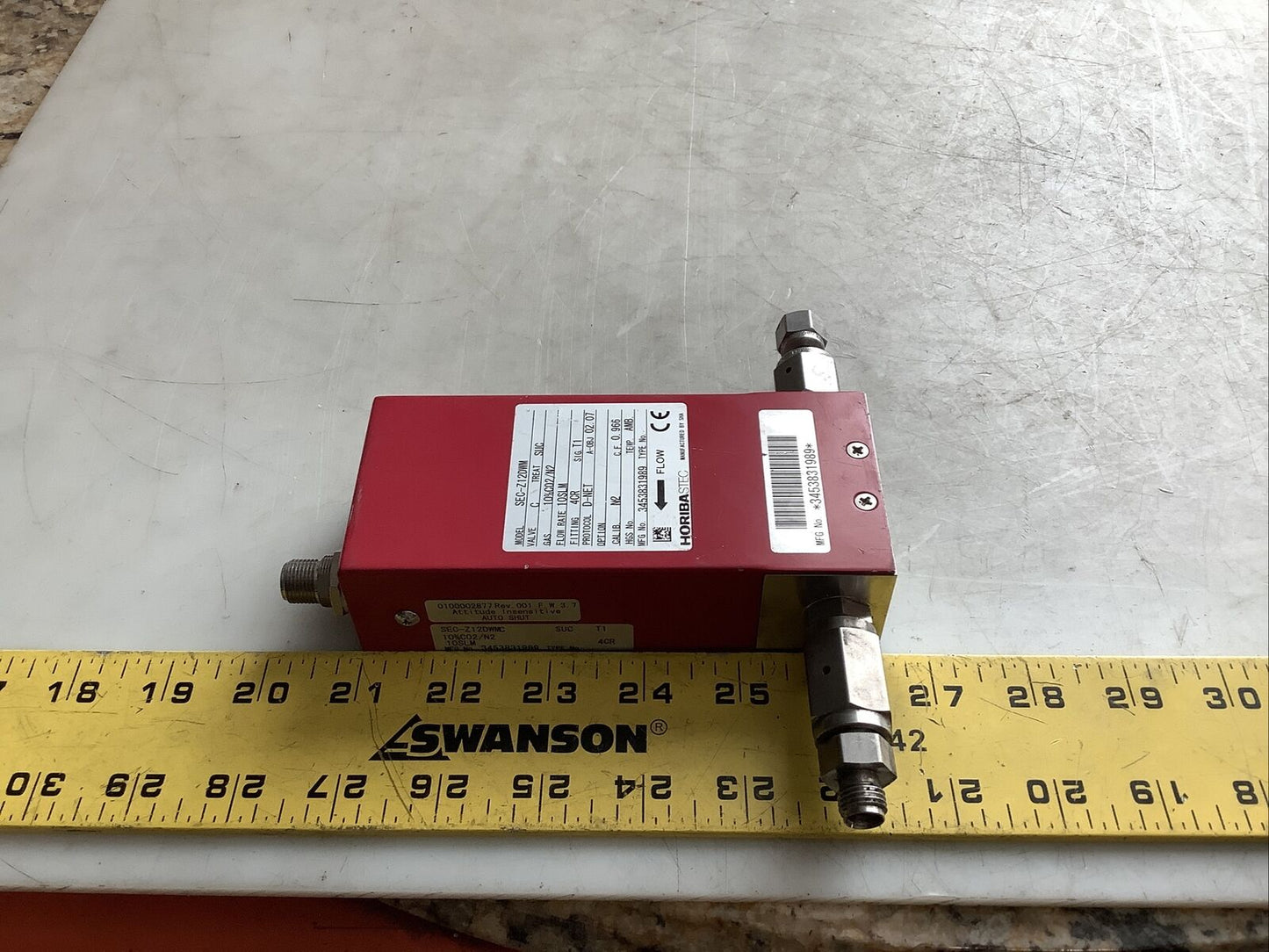 HORIBA SEC-Z12DWM MASS FLOW CONTROLLER 4 SLM 10% CO2/N2 4CR 476