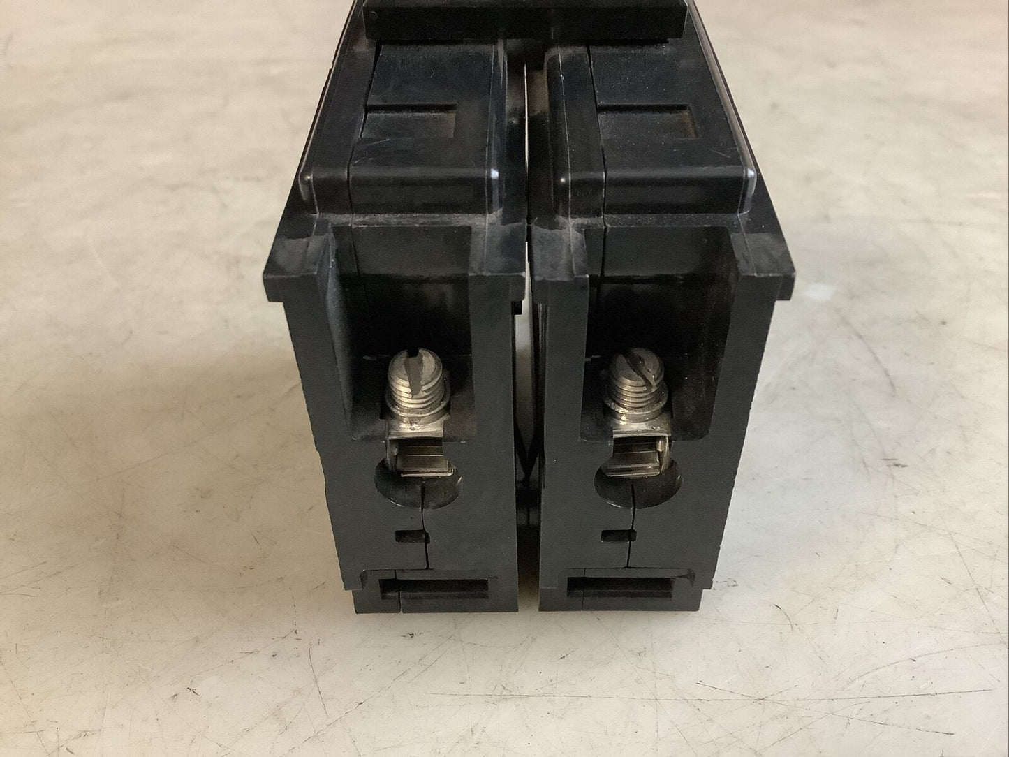 WESTINGHOUSE M1640 CIRCUIT BREAKER 20A 2 POLE 476