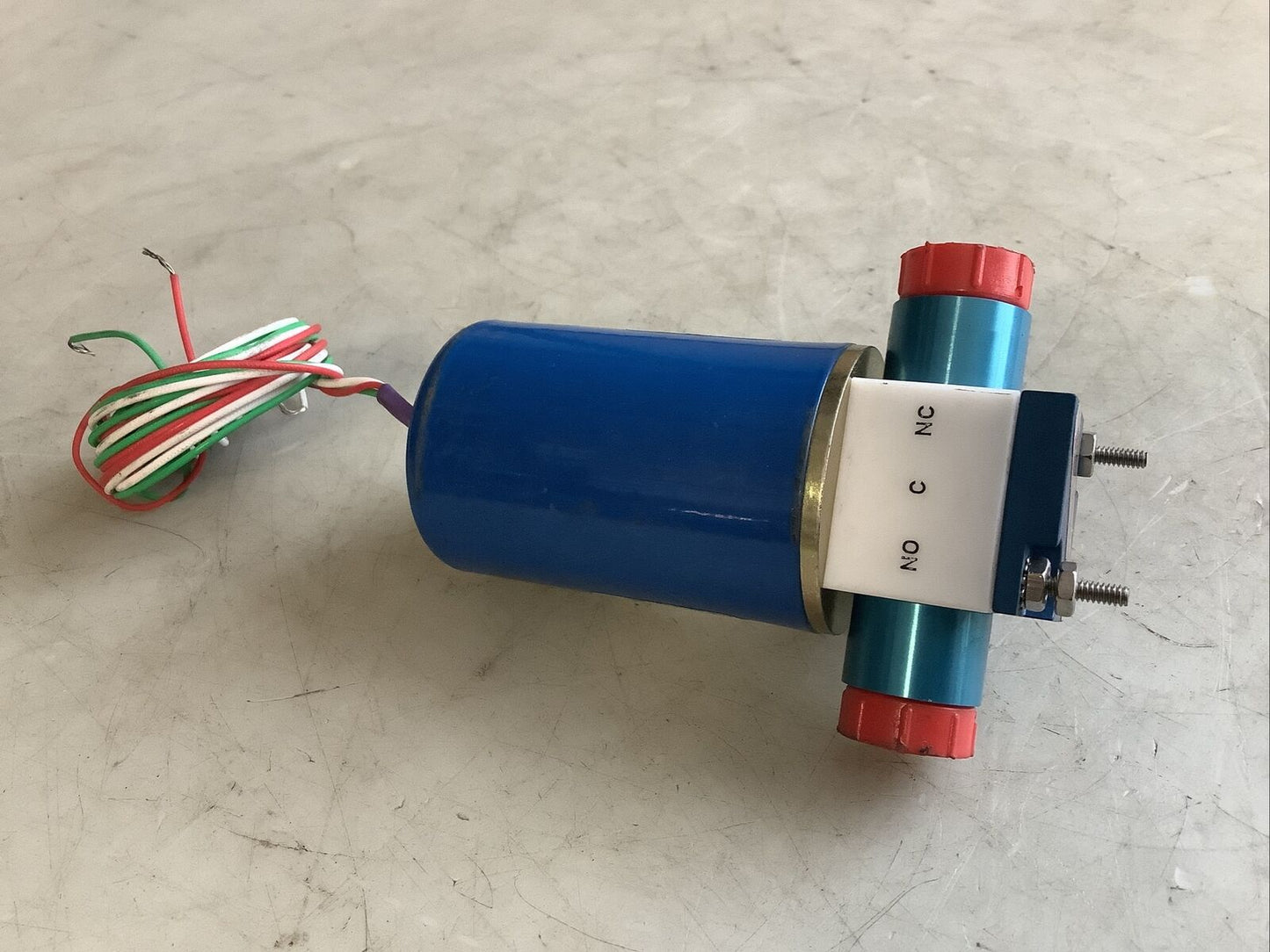 IPS M443W1AFS-HT-132-36 MINIATURE SOLENOID VALVE 115VAC 60PSI 132 TYPE 476