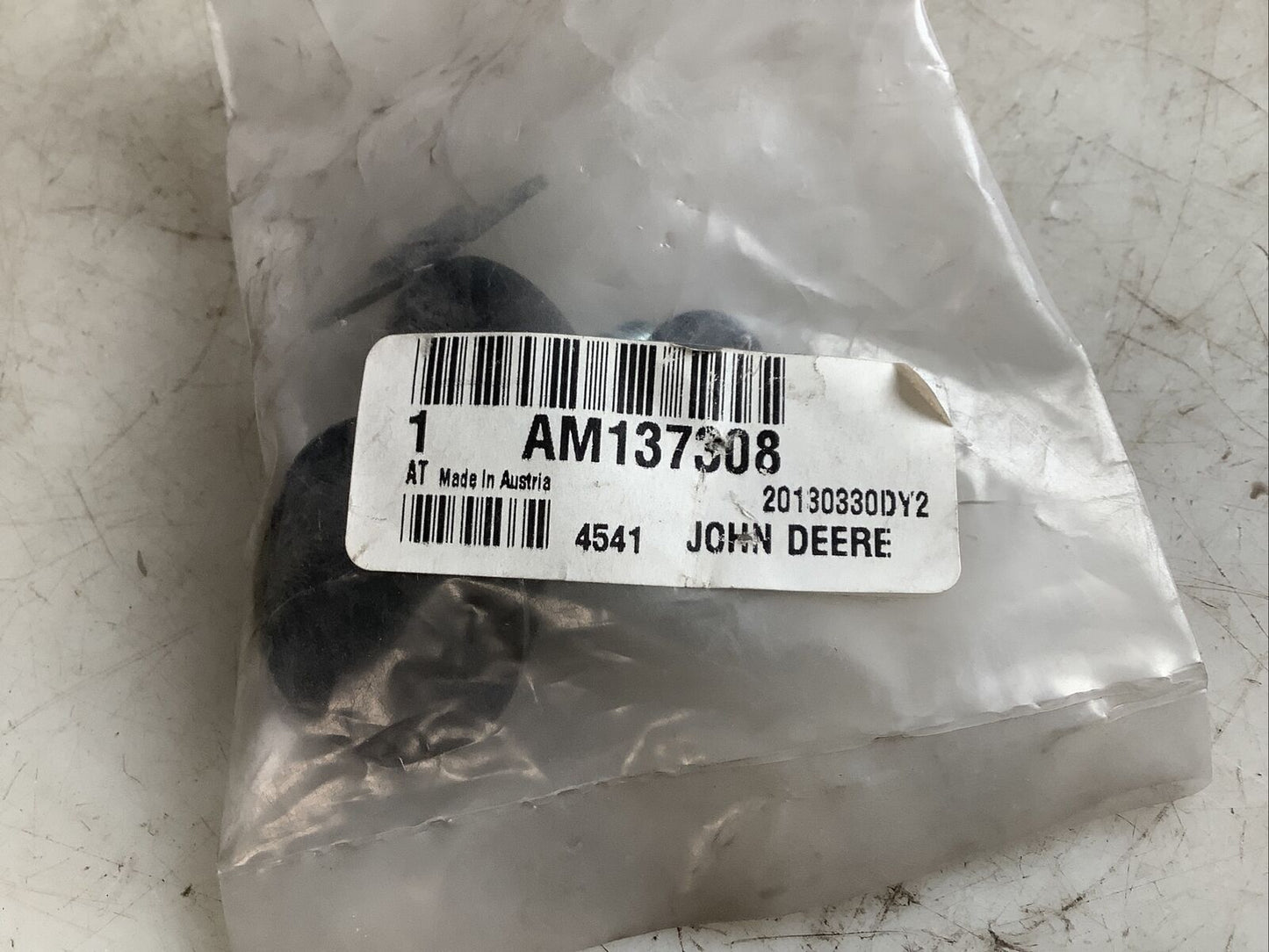 JOHN DEERE AM137308 HARDWARE KIT 476