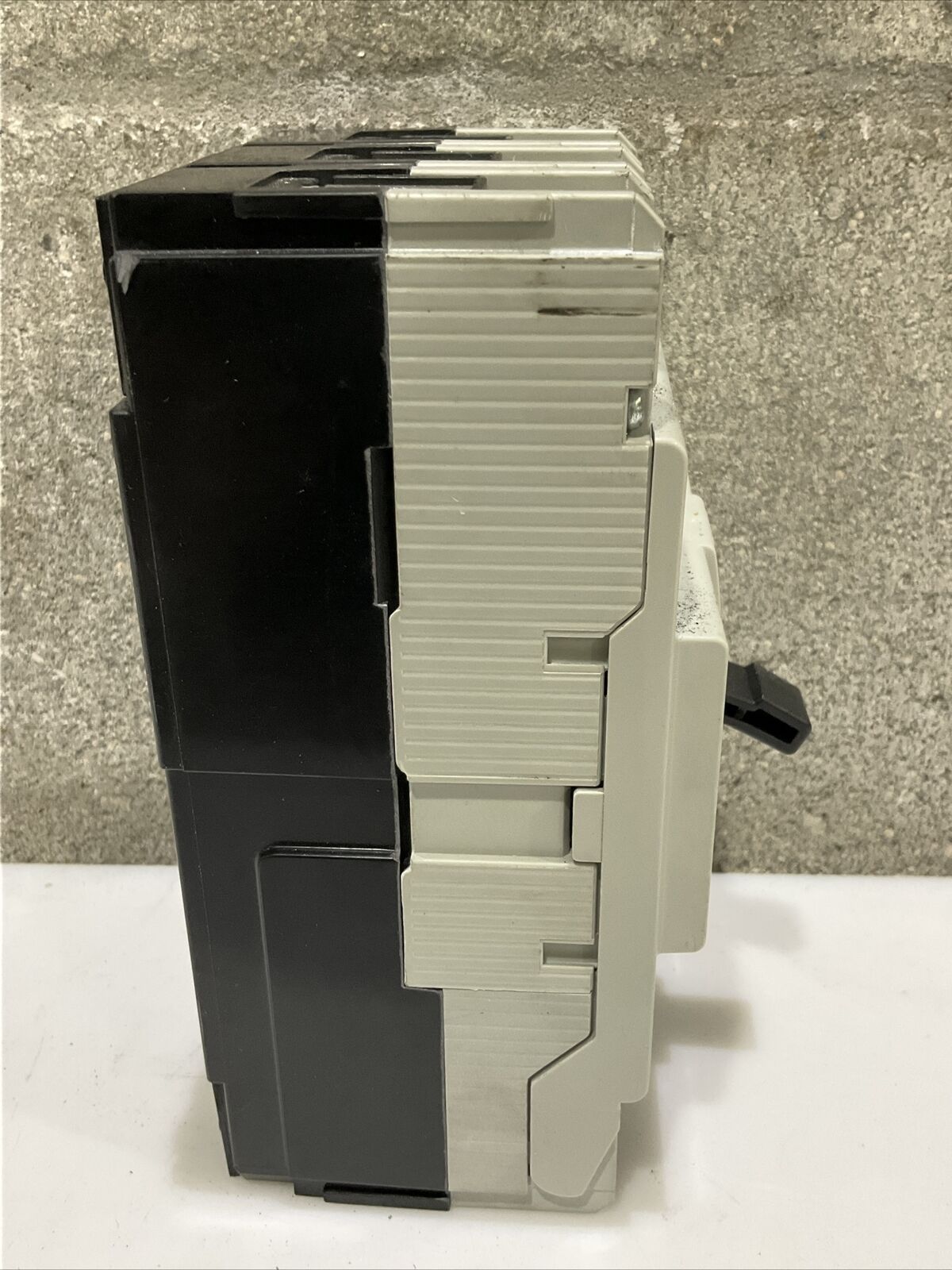 FUJI ELECTRIC BW125JAGU-3P060 BREAKER, BW9V0CA HANDLE, SCE12EL1206SSLP PANEL CDM