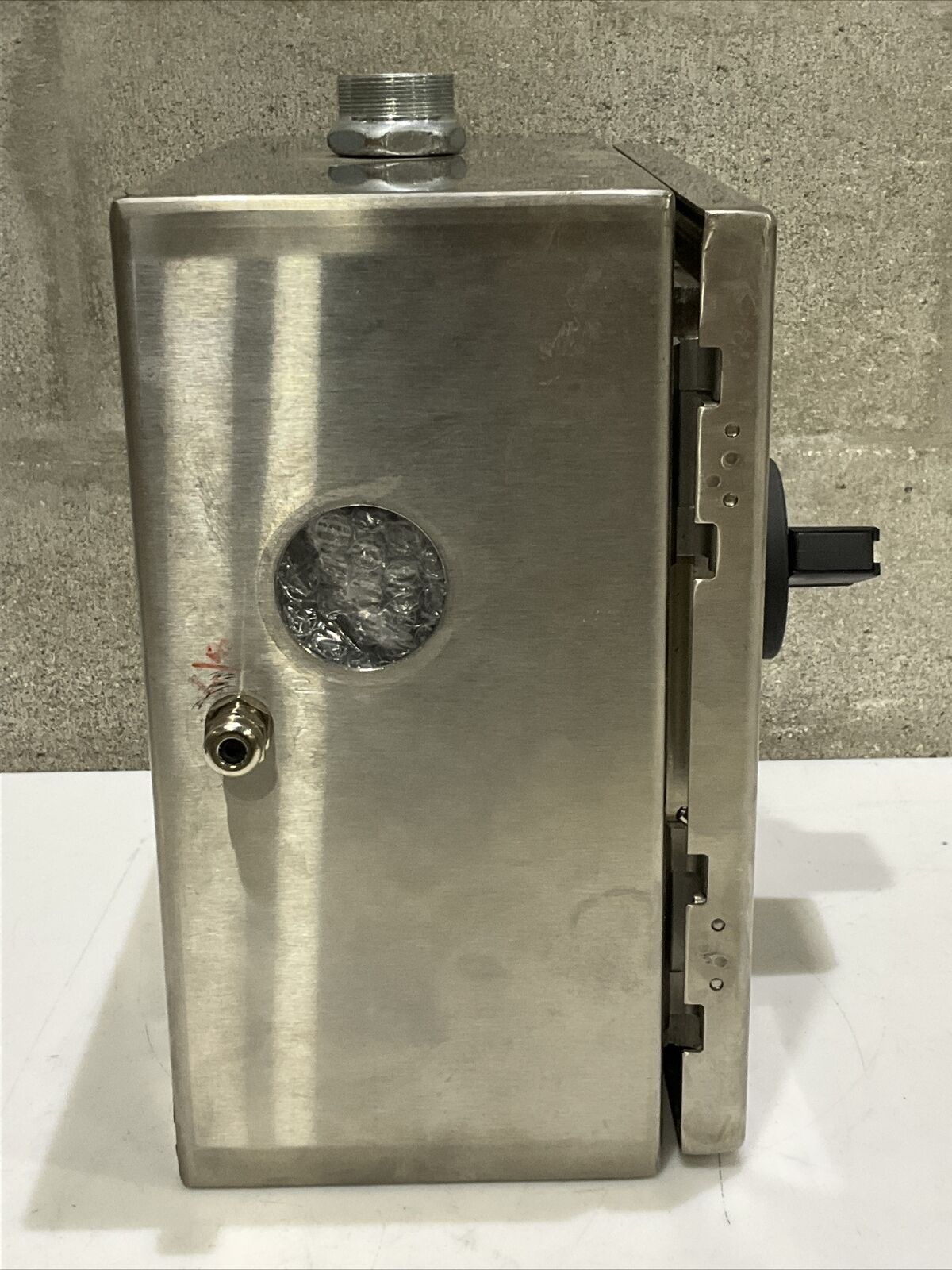 FUJI ELECTRIC BW125JAGU-3P060 BREAKER, BW9V0CA HANDLE, SCE12EL1206SSLP PANEL CDM