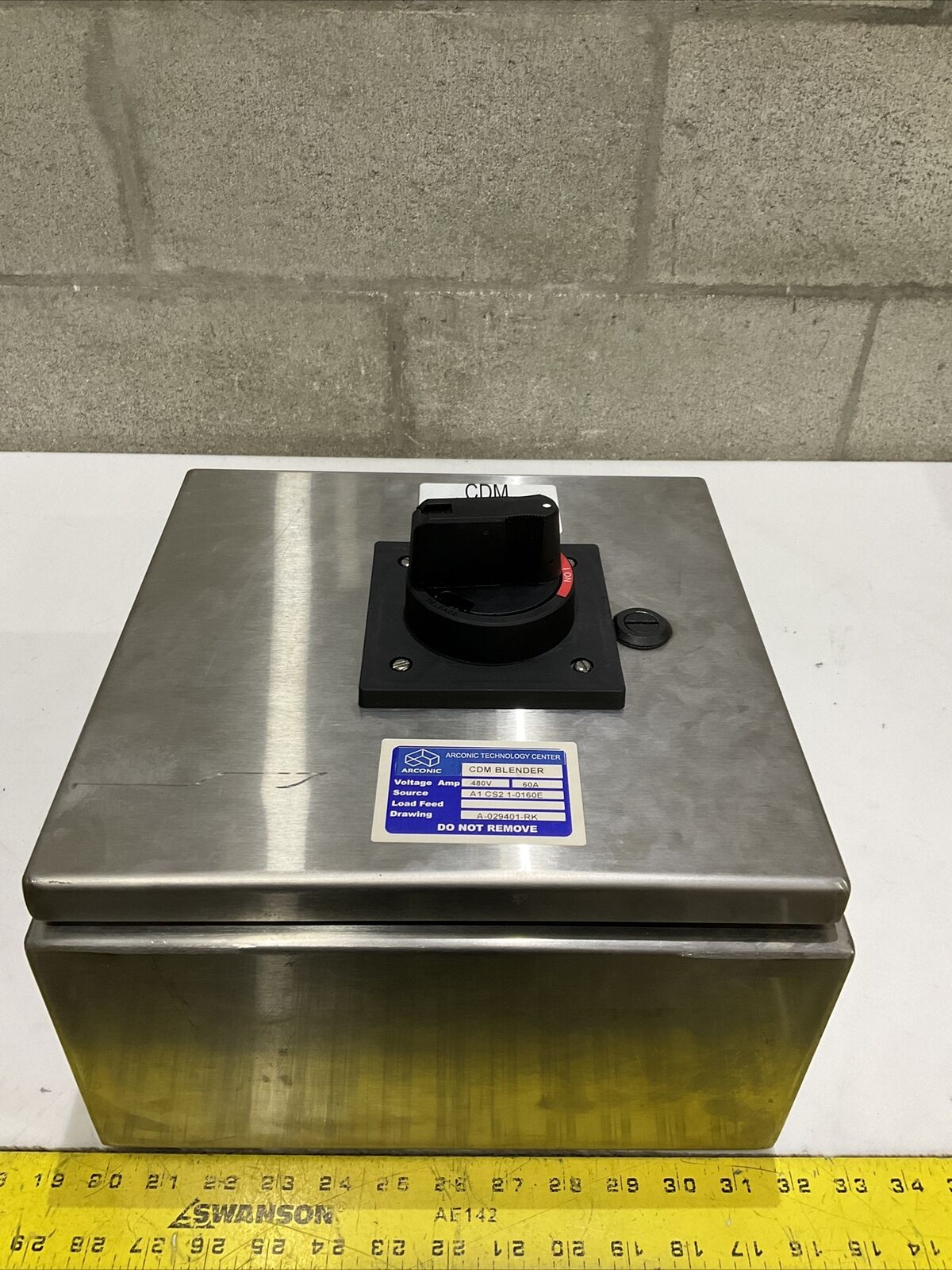 FUJI ELECTRIC BW125JAGU-3P060 BREAKER, BW9V0CA HANDLE, SCE12EL1206SSLP PANEL CDM