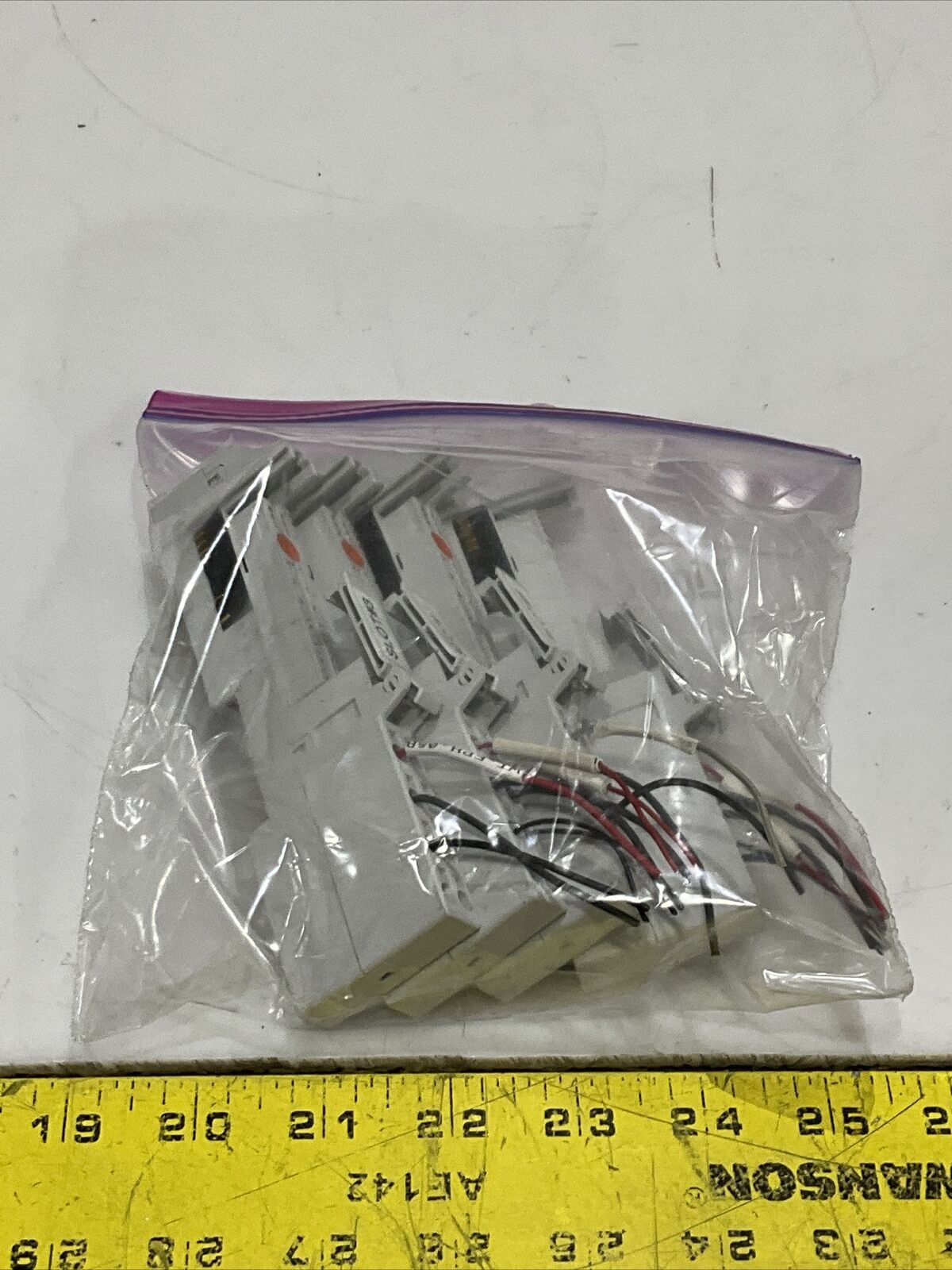 ALLEN BRADLEY 1734-TOPS 97334871 REV.A01 HIGH POWER OUTPUT MODULE LOT OF 4 CDM