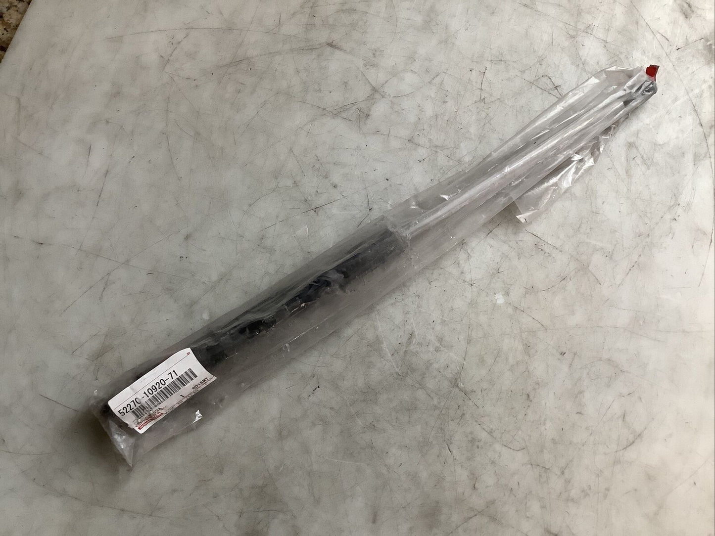TOYOTA 52270-10920-71 GAS SPRING 476