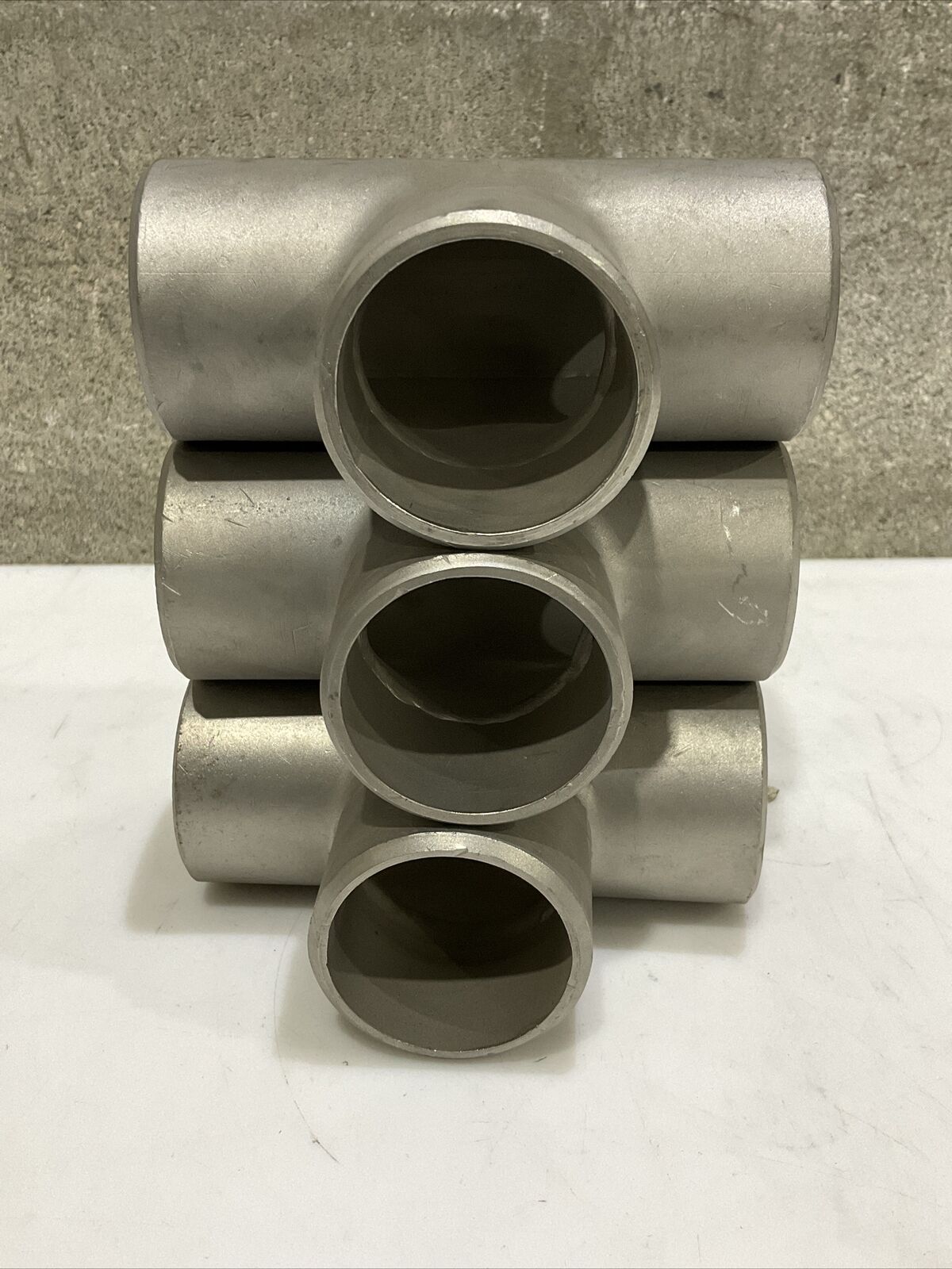 BUTTWELD SA403 WP316L PIPE TEE SCH 40 1-1/2” LOT OF 3 373