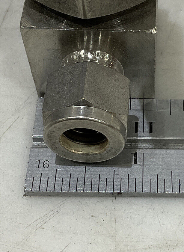 SWAGELOK SS-6NRS6-G VALVE 476