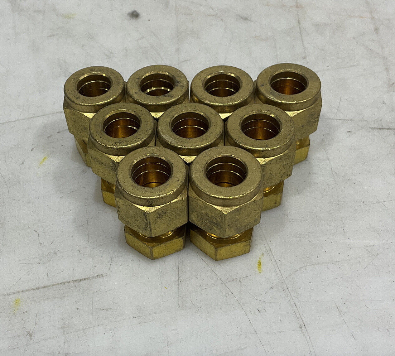 SWAGELOK B-600-C CAP LOT OF 9 476