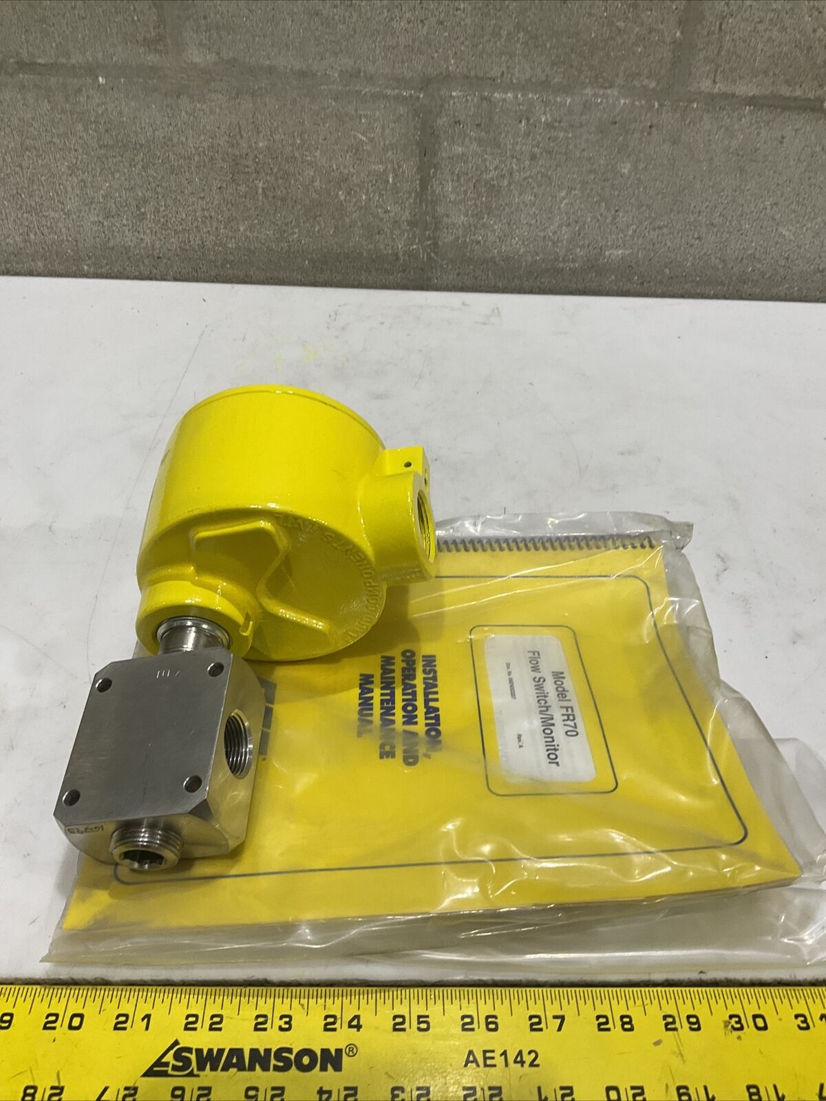 FCI FR70-4 FLOW SWITCH MONITOR .75” 2.5” S L V 5181-W 115VAC 60HZ 7VA 373