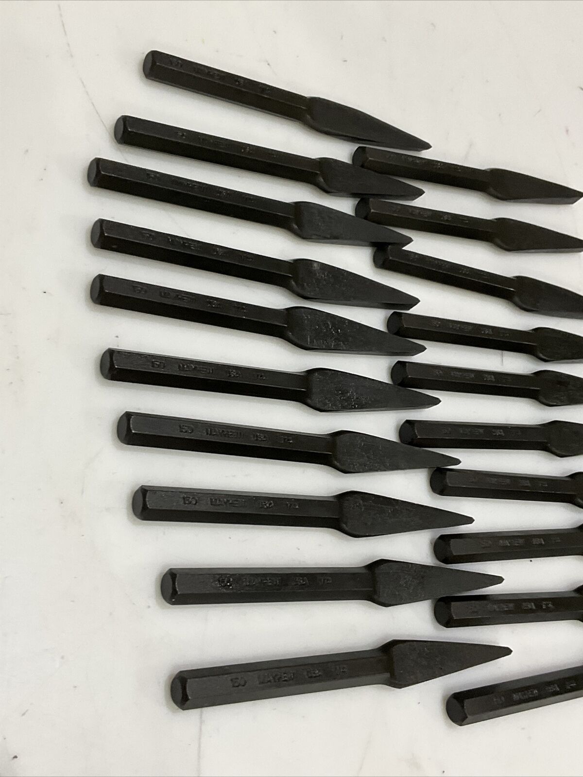 MAYHEW 10402MAY CAPE CHISEL 150 LB 1/4” LOT OF 20 373