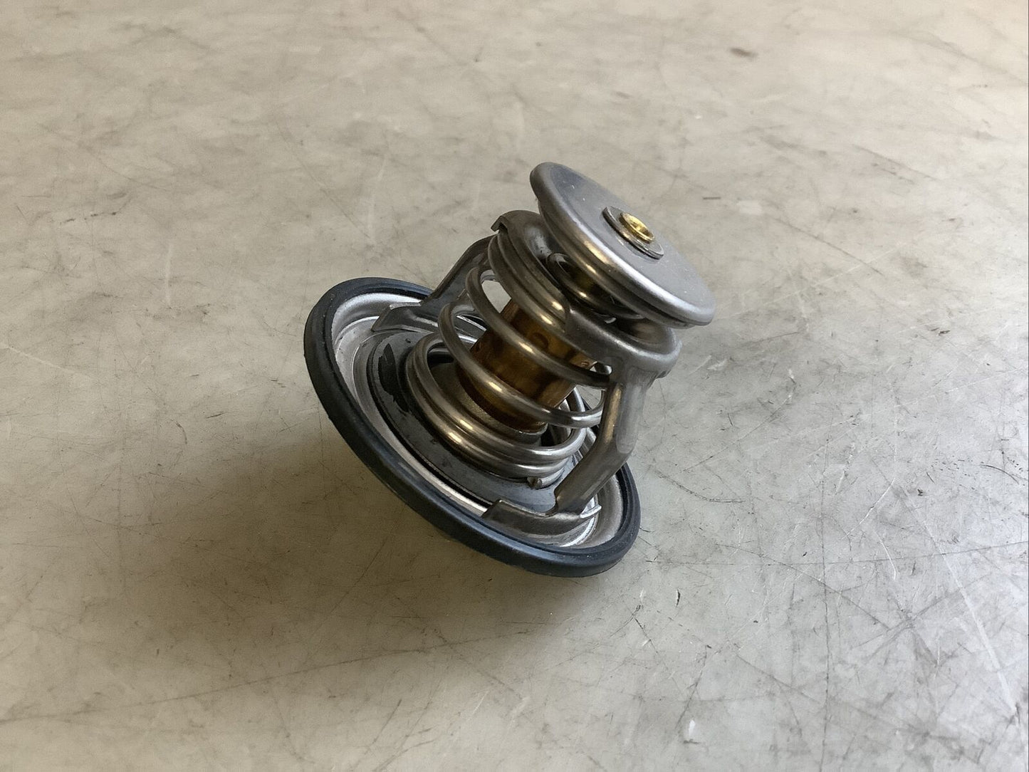 CARQUEST 14728 ENGINE COOLANT THERMOSTAT 476