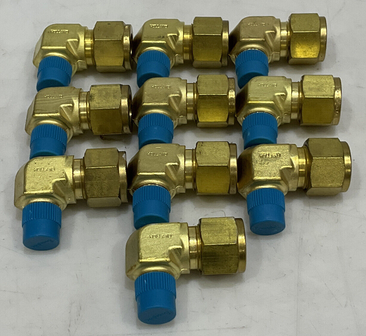 SWAGELOK B-810-2-4 MALE ELBOW LOT OF 10 373