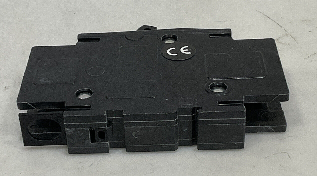 SQUARE D QOU110 10 A CIRCUIT BREAKER 120/240 V 50/60 HZ 373