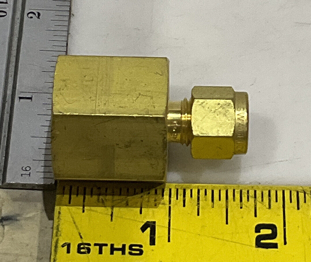 SWAGELOK B-1010-7-4 ADAPTER LOT OF 3 373