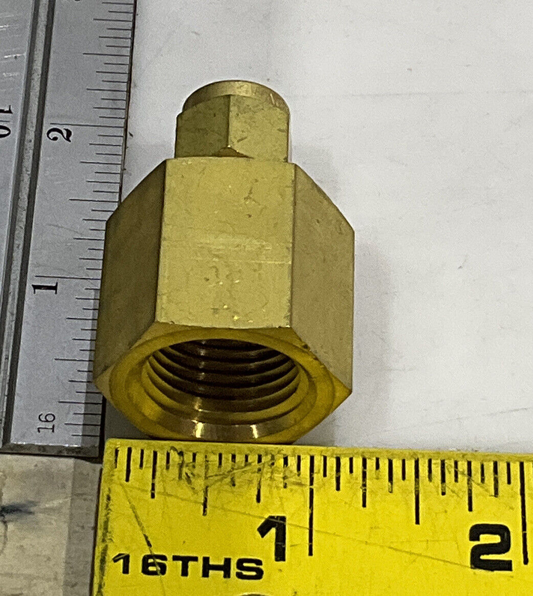 SWAGELOK B-1010-7-4 ADAPTER LOT OF 3 373