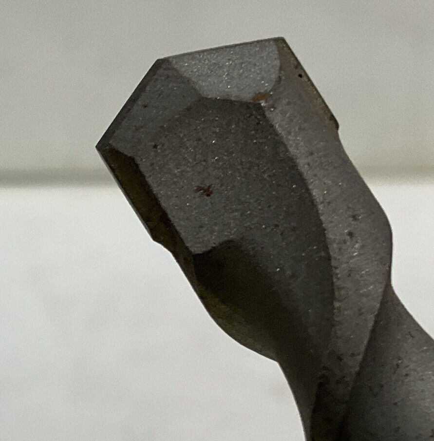 MILWAUKEE 48-20-3503 A TAPER PERCUSSION CARBIDE-TIP BIT 1/2” X 9” 373