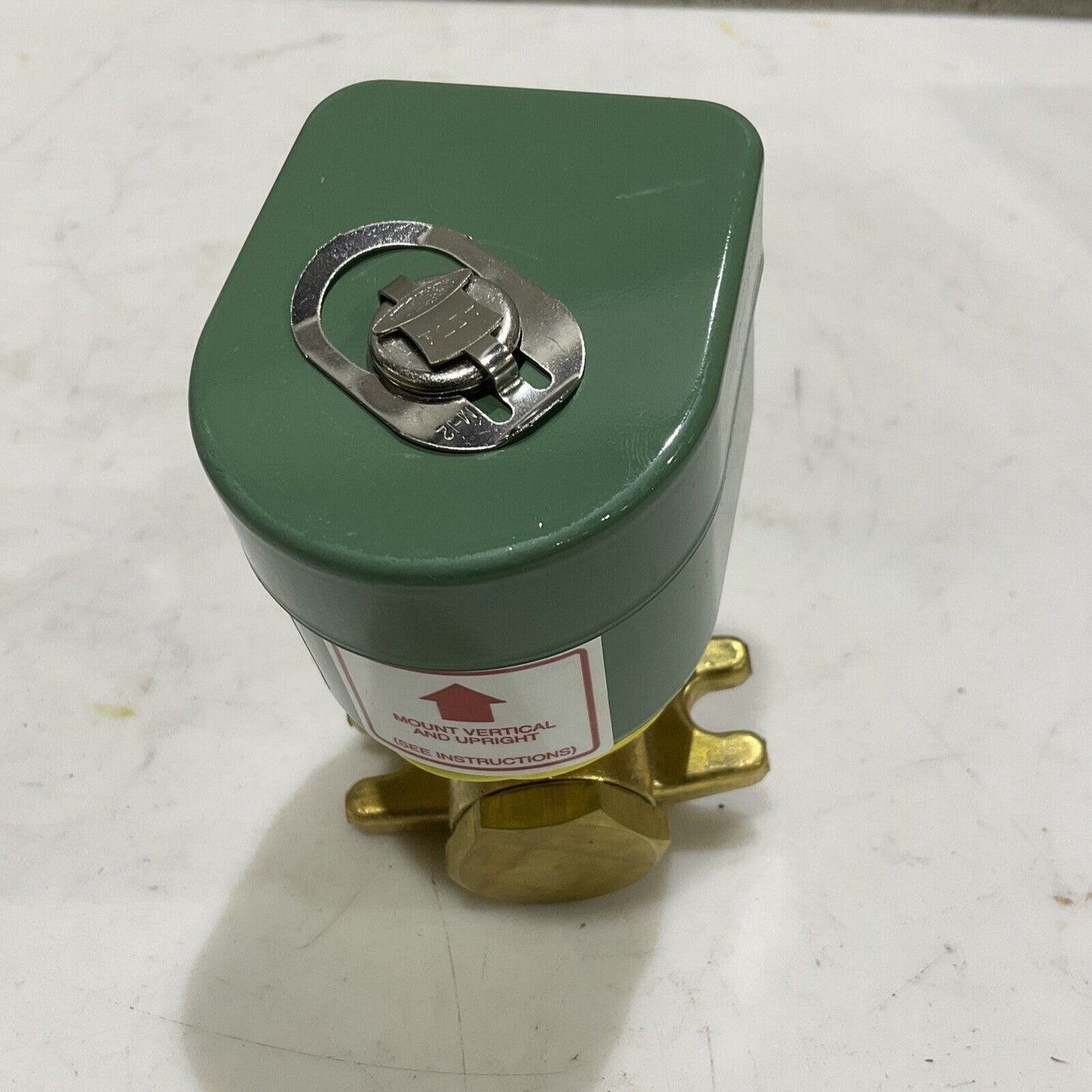 ASCO 8300D009F SOLENOID VALVE 3-WAY 120/60 373