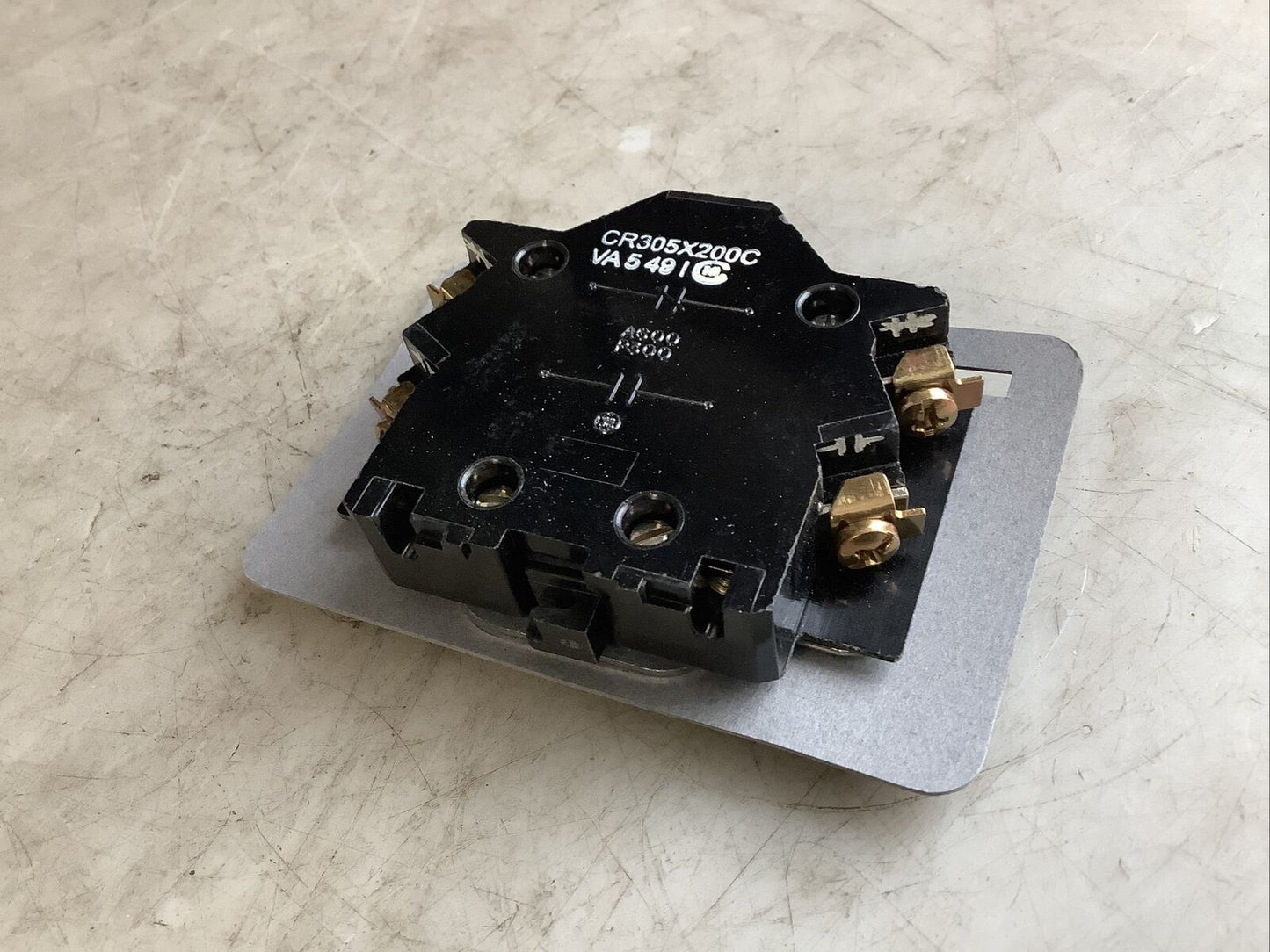 GENERAL ELECTRIC CR305X200C AUXILIARY CONTACT 373